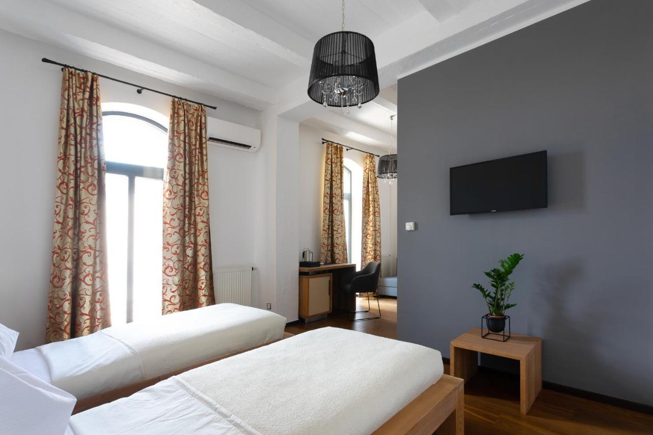 Arena Hotel Samorin Exterior foto